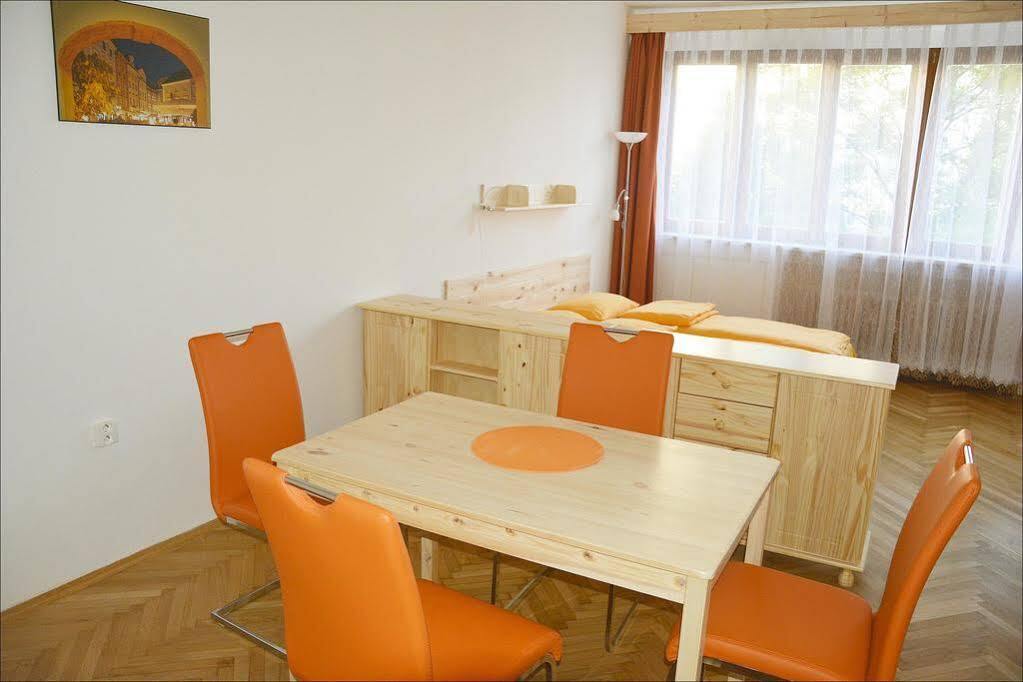 Apartmany Machek Praga Zewnętrze zdjęcie